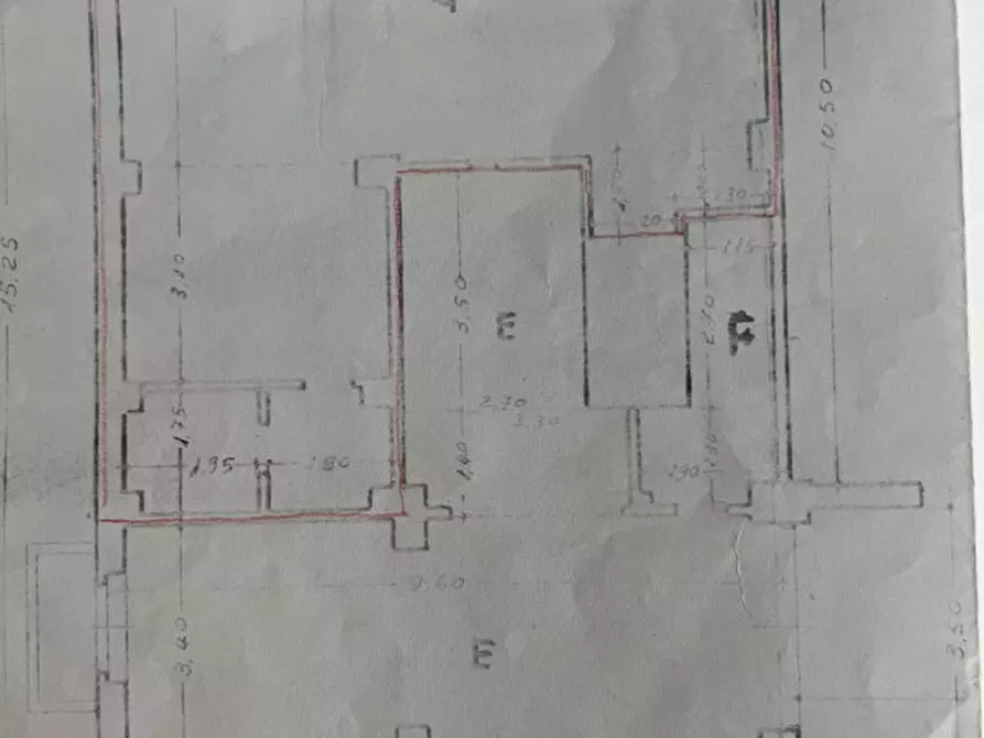 Immagine 24 di Magazzino in vendita  in Via Aschenez a Reggio Di Calabria