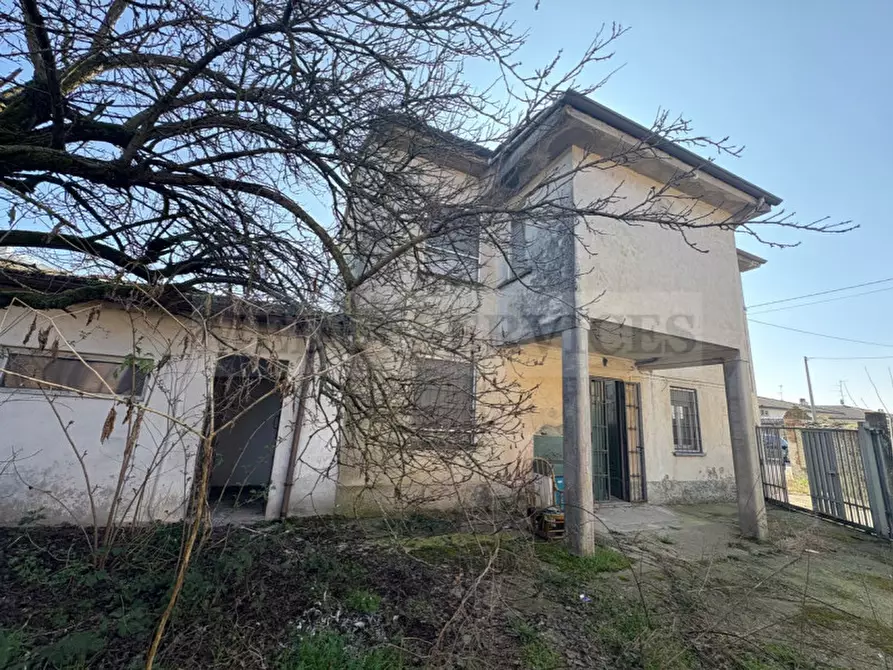 Immagine 3 di Casa indipendente in vendita  in via Roma n° 35 a Sannazzaro De' Burgondi