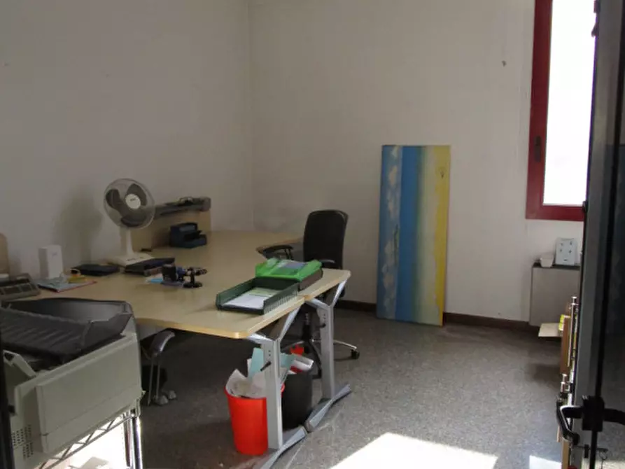 Immagine 3 di Negozio in vendita  a Noventa Padovana