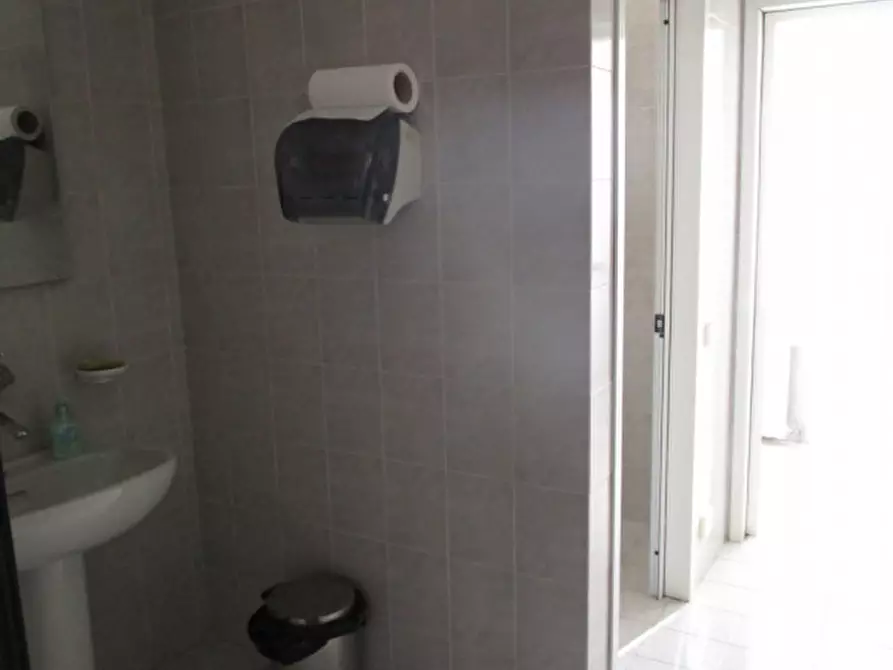 Immagine 4 di Negozio in vendita  a Noventa Padovana