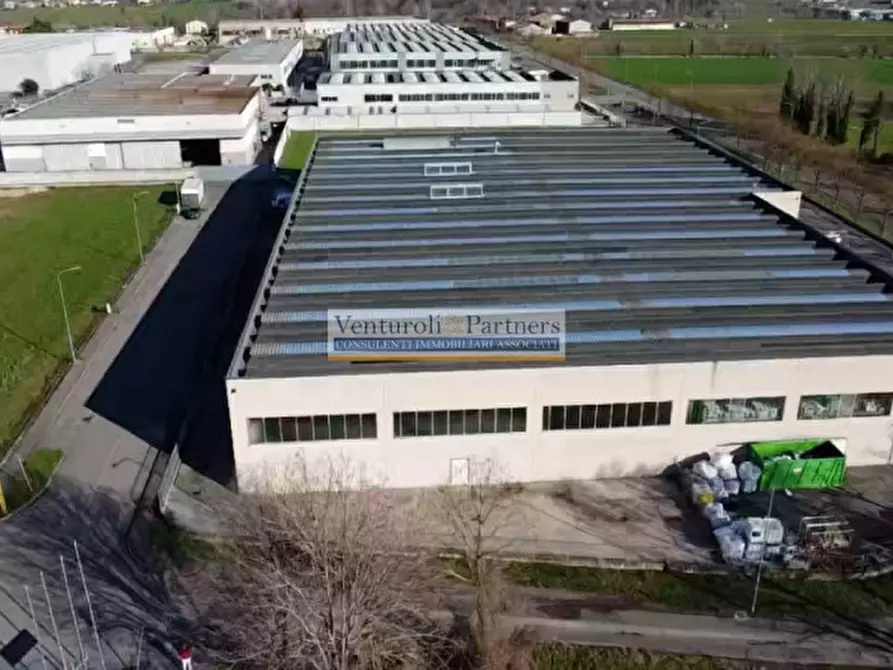 Immagine 3 di Capannone industriale in vendita  in Via Monticelli a Soiano Del Lago