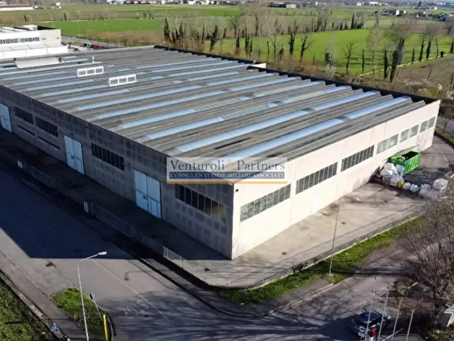 Immagine 5 di Capannone industriale in vendita  in Via Monticelli a Soiano Del Lago