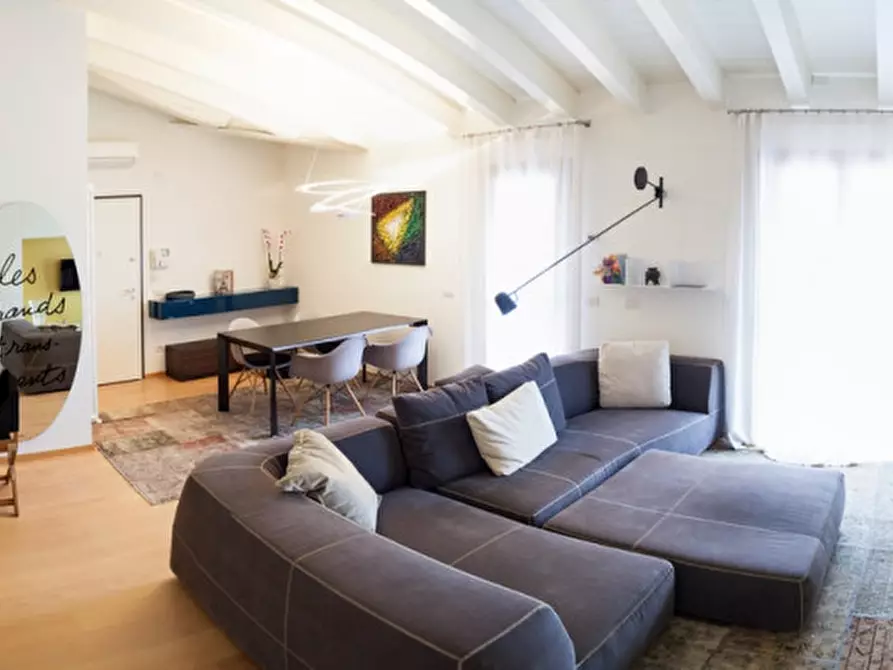 Immagine 2 di Attico in vendita  a Castelfranco Veneto