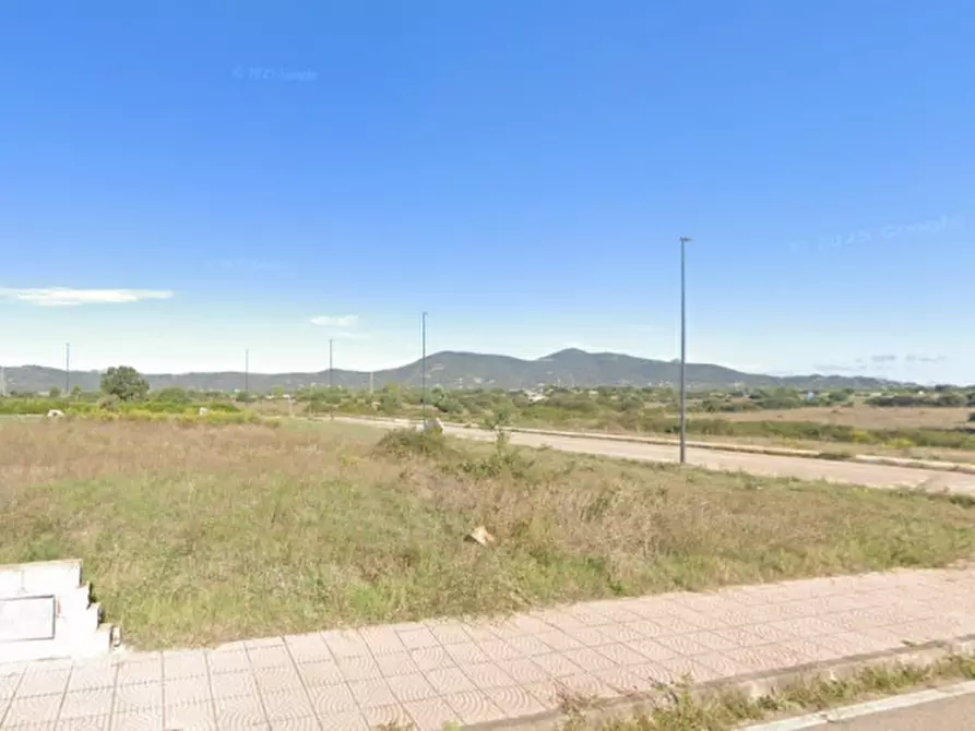 Immagine 1 di Terreno in vendita  in via vittoria colonna a Olbia