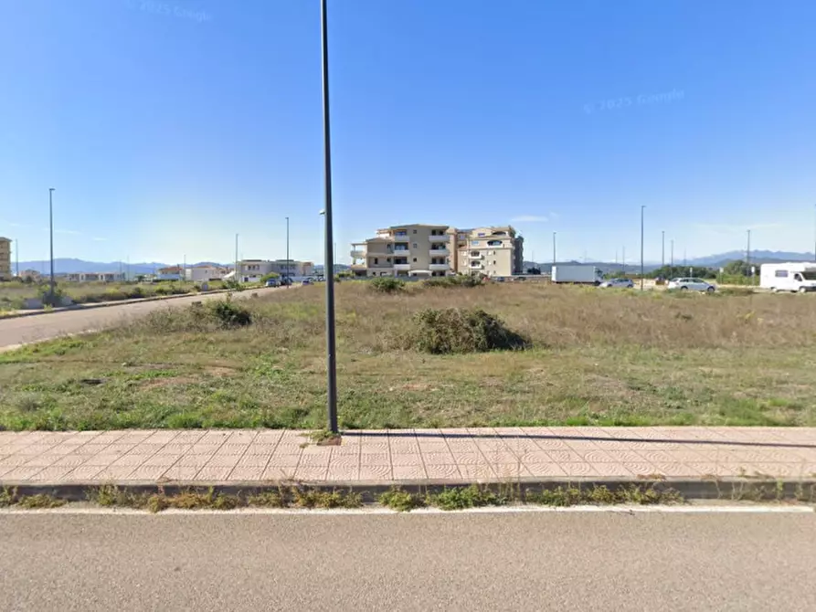 Immagine 2 di Terreno in vendita  in via vittoria colonna a Olbia
