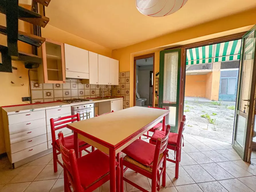 Immagine 8 di Casa indipendente in vendita  a Orzivecchi