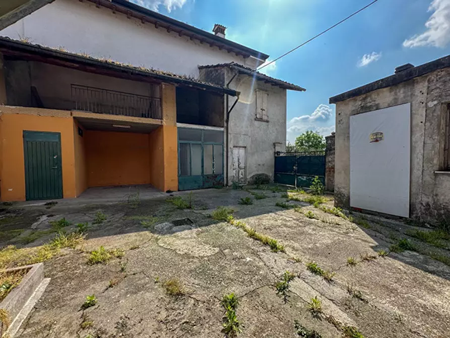 Immagine 11 di Casa indipendente in vendita  a Orzivecchi