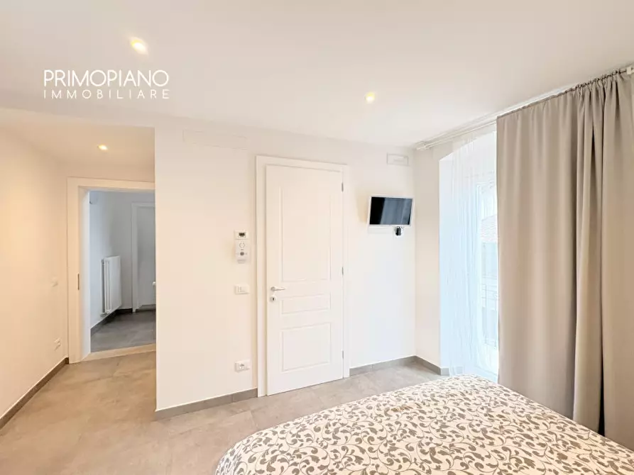 Immagine 17 di Bed & Breakfast in vendita  in Vicolo Secco a Arco