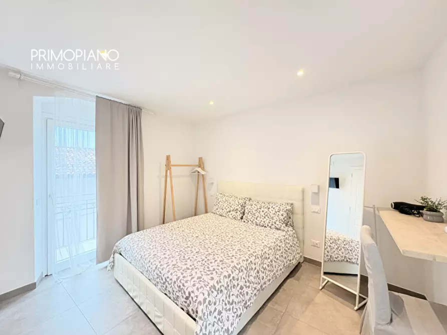 Immagine 19 di Bed & Breakfast in vendita  in Vicolo Secco a Arco