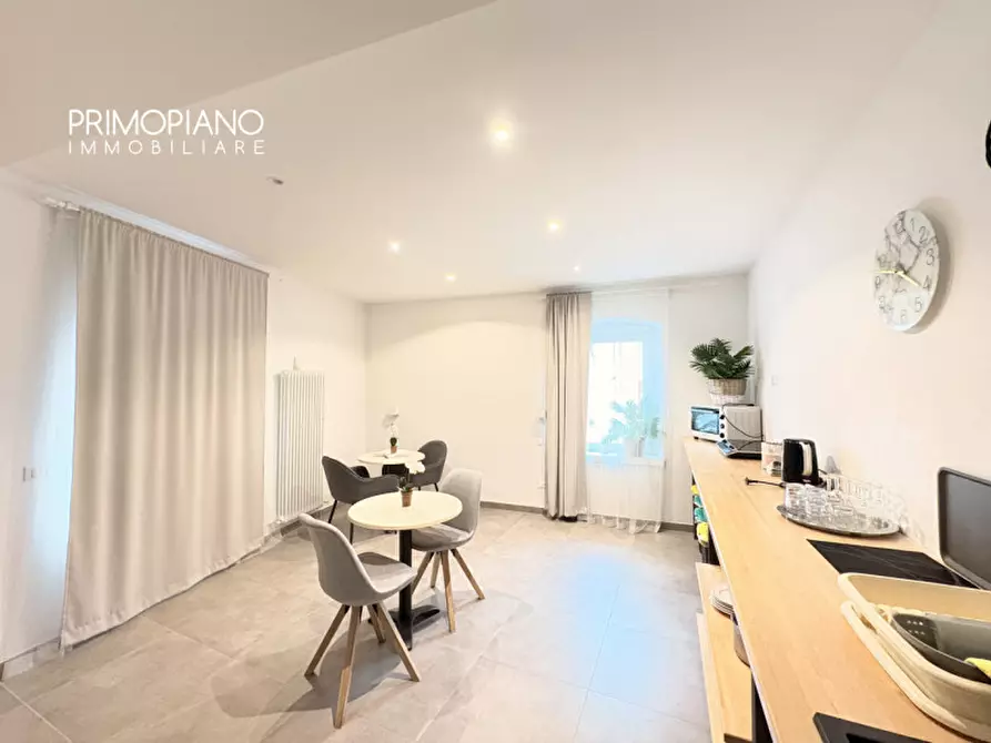 Immagine 26 di Bed & Breakfast in vendita  in Vicolo Secco a Arco