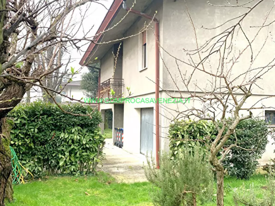 Immagine 25 di Casa bifamiliare in vendita  in Viale Kennedy a Quarto D'altino