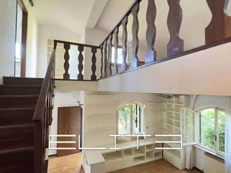 Immagine 12 di Villa in vendita  in Sappanico a Ancona