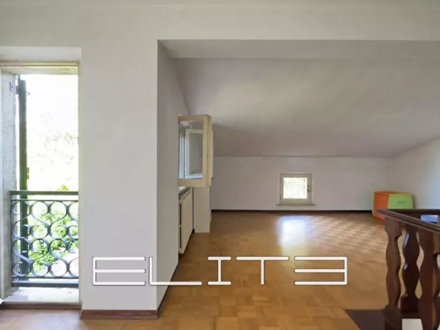 Immagine 13 di Villa in vendita  in Sappanico a Ancona