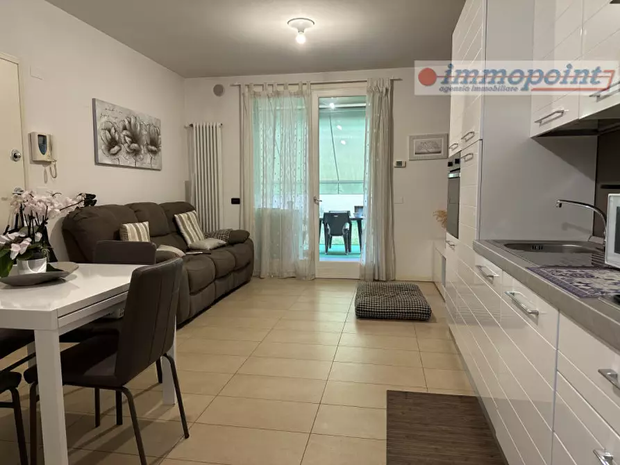 Immagine 1 di Appartamento in affitto  in Viale XI Febbraio, 56 a Bassano Del Grappa