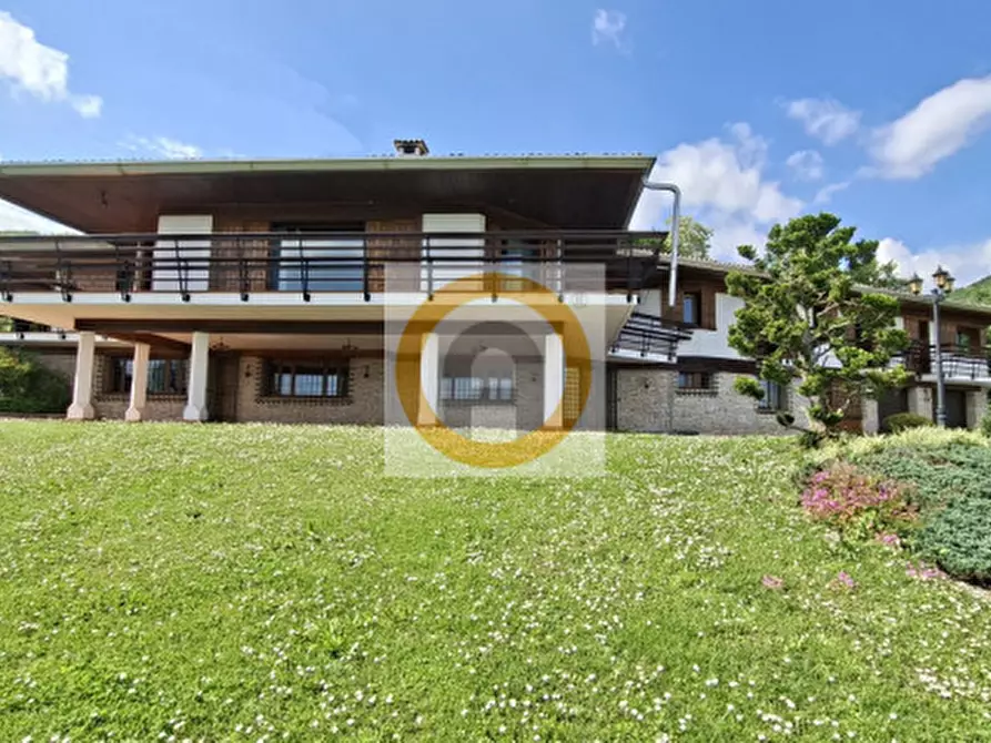 Immagine 2 di Villa in vendita  a Pederobba