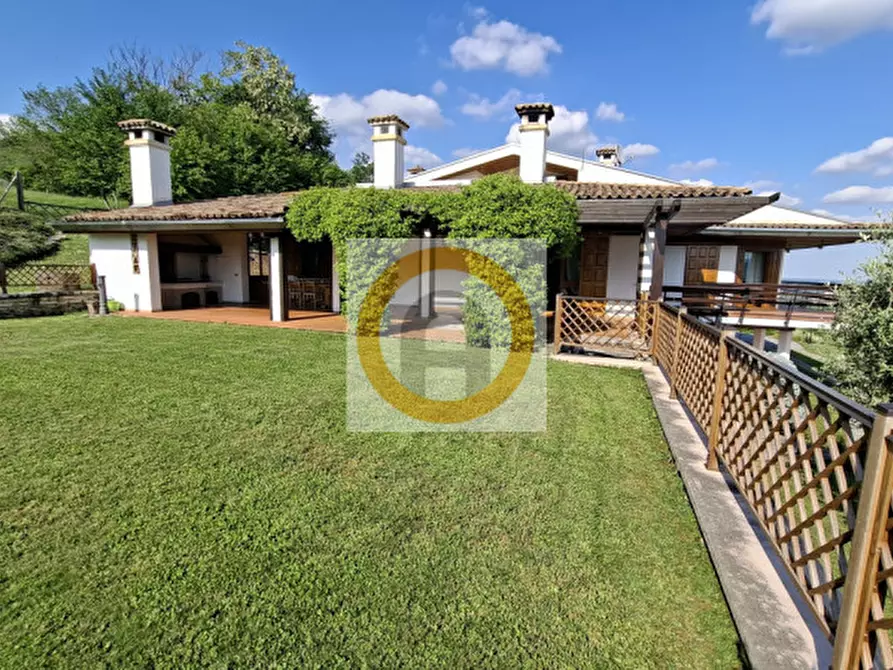 Immagine 5 di Villa in vendita  a Pederobba
