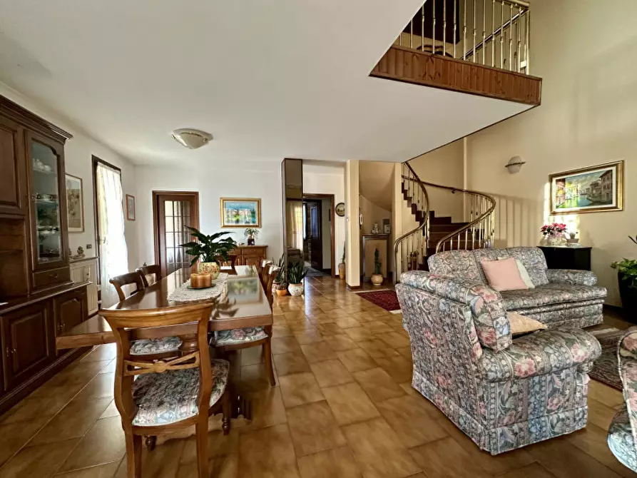 Immagine 3 di Casa bifamiliare in vendita  in Via Gorizia a Masera' Di Padova