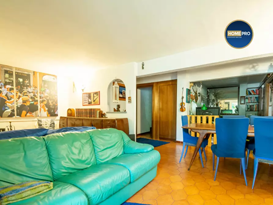 Immagine 28 di Villa in vendita  in Via Sofocle a Roma