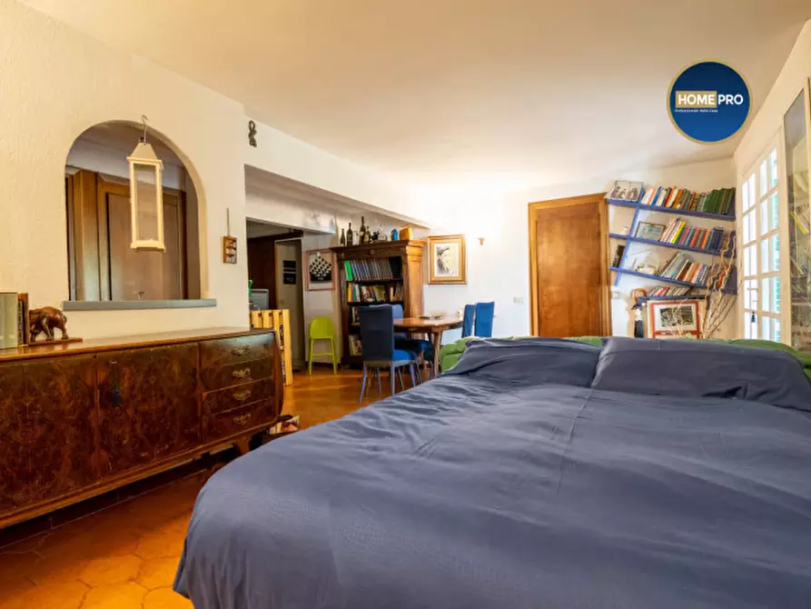 Immagine 31 di Villa in vendita  in Via Sofocle a Roma