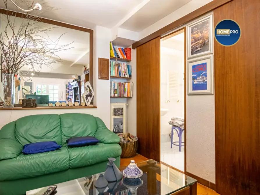 Immagine 33 di Villa in vendita  in Via Sofocle a Roma