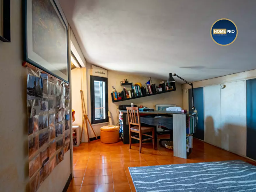 Immagine 41 di Villa in vendita  in Via Sofocle a Roma