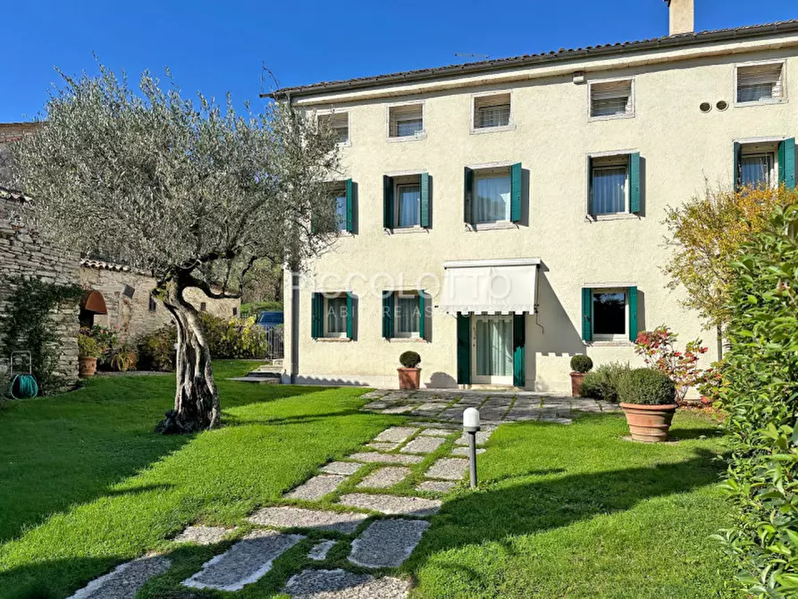 Immagine 4 di Rustico / casale in vendita  in via Castelcucco a Asolo