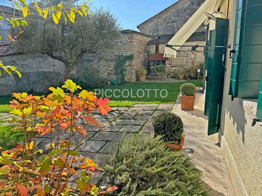 Immagine 5 di Rustico / casale in vendita  in via Castelcucco a Asolo