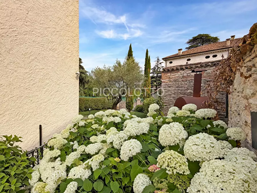 Immagine 8 di Rustico / casale in vendita  in via Castelcucco a Asolo