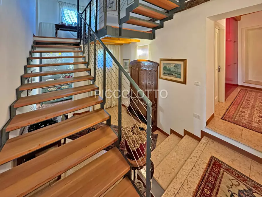Immagine 15 di Rustico / casale in vendita  in via Castelcucco a Asolo