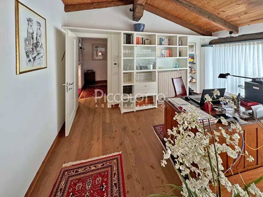 Immagine 19 di Rustico / casale in vendita  in via Castelcucco a Asolo