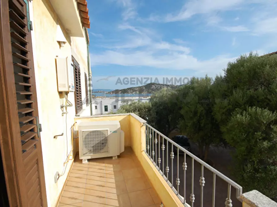 Immagine 3 di Appartamento in vendita  in Via Quarto a La Maddalena