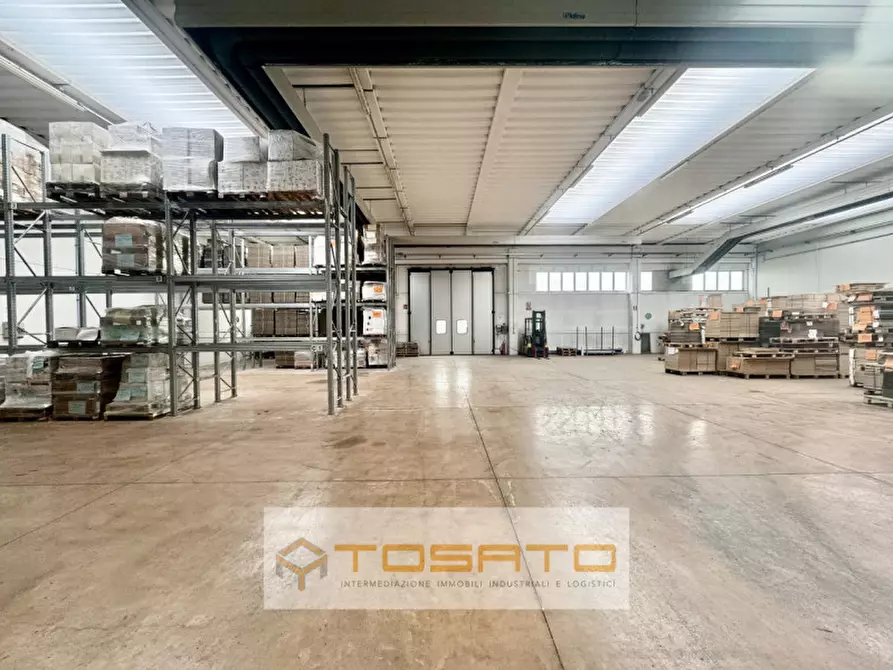 Immagine 1 di Capannone industriale in vendita  a Sacile