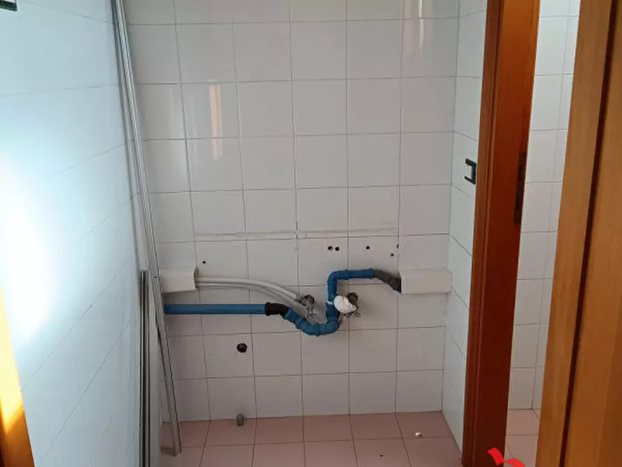 Immagine 5 di Negozio in affitto  in Via Moglianese peseggia a Scorzè