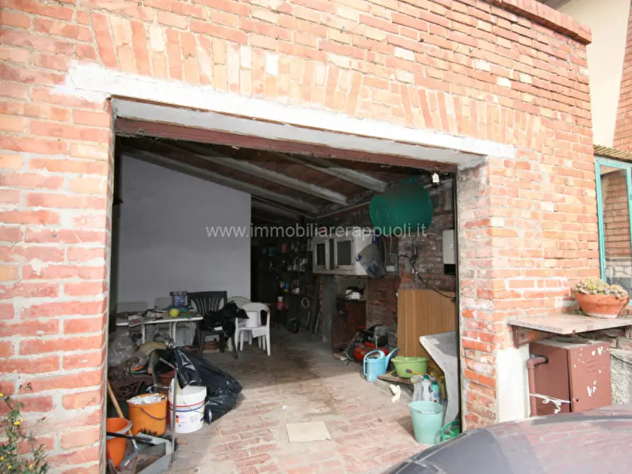 Immagine 24 di Villetta a schiera in vendita  a Sinalunga