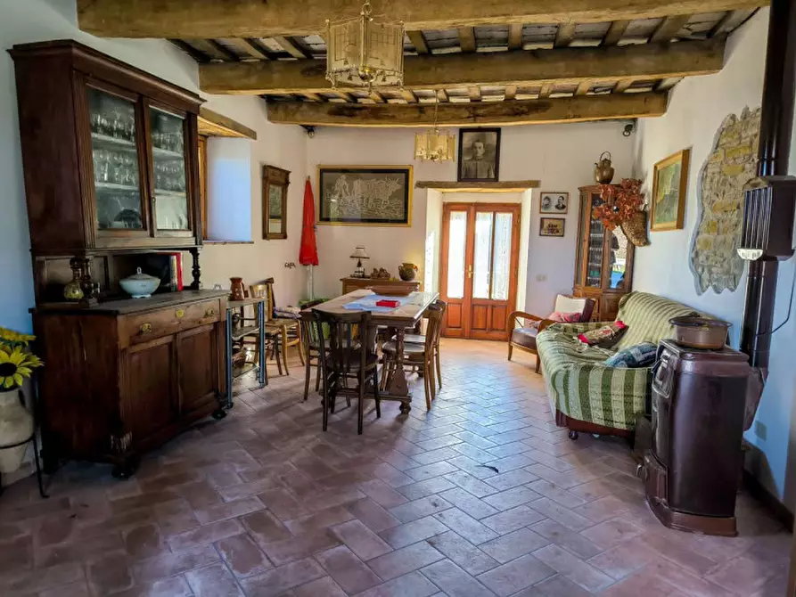 Immagine 4 di Rustico / casale in vendita  in Valenzano a Sestino