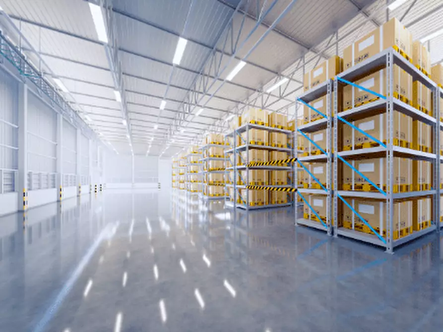 Immagine 2 di Magazzino in vendita  a Vallio Terme