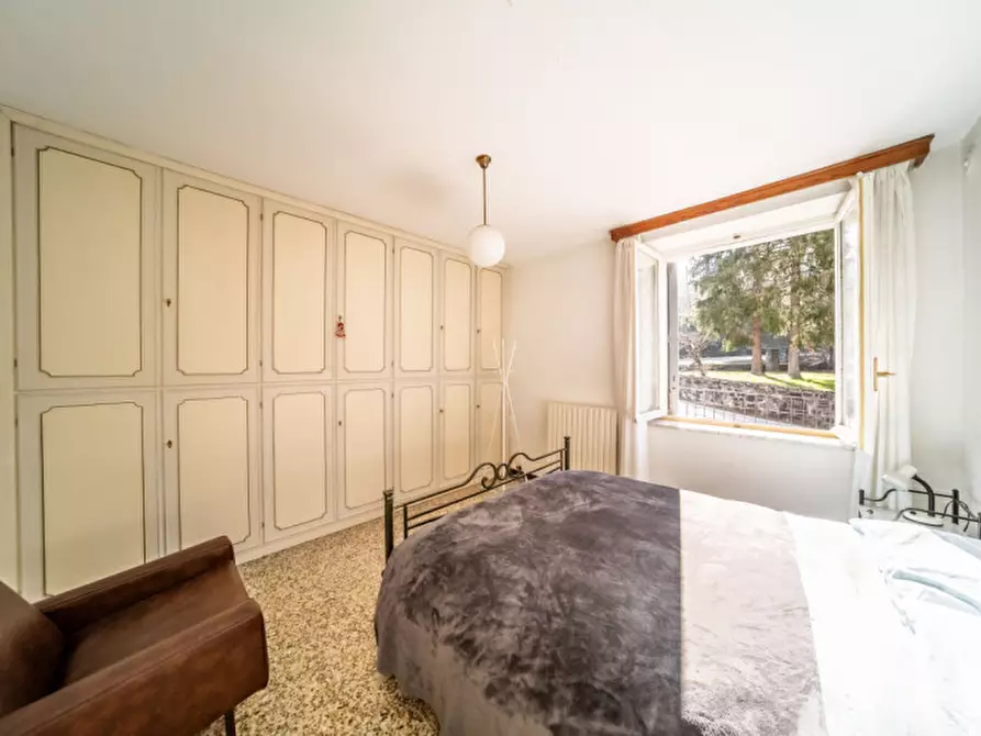 Immagine 11 di Appartamento in vendita  in Via Micheli a Corniglio