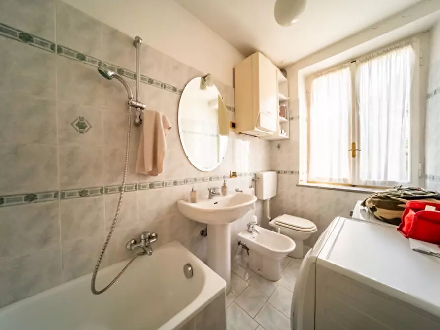 Immagine 21 di Appartamento in vendita  in Via Micheli a Corniglio