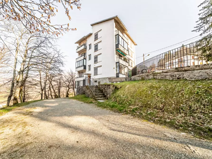 Immagine 23 di Appartamento in vendita  in Via Micheli a Corniglio