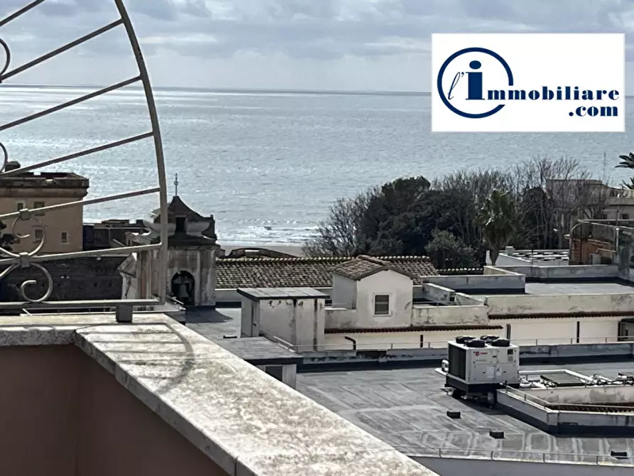 Immagine 11 di Appartamento in vendita  in VIA CAMILLO BENSO DI CAVOUR a Nettuno