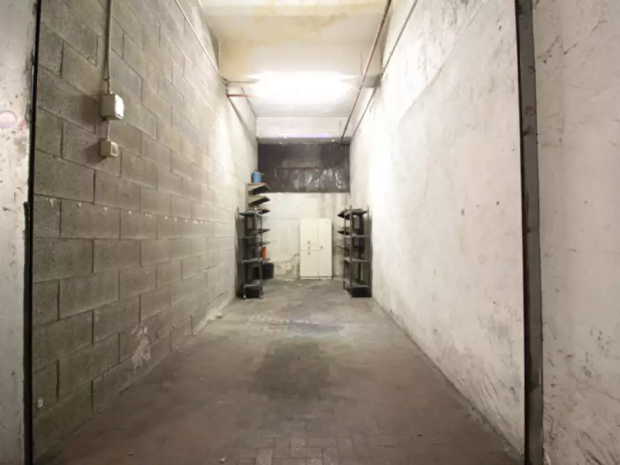 Immagine 1 di Garage in vendita  in Via Arnaldo da Brescia 41 a Torino