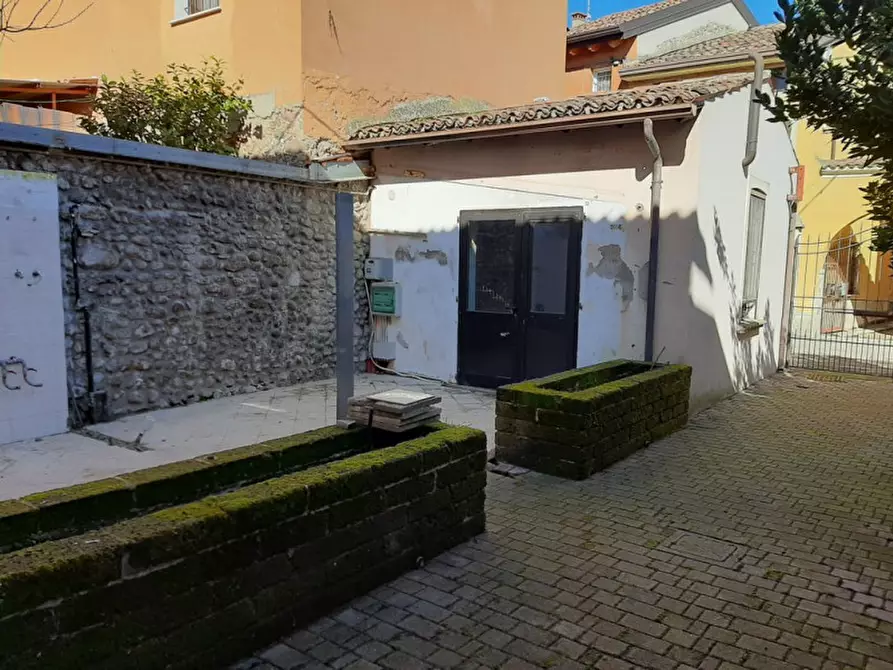 Immagine 6 di Villetta a schiera in vendita  a Monzambano