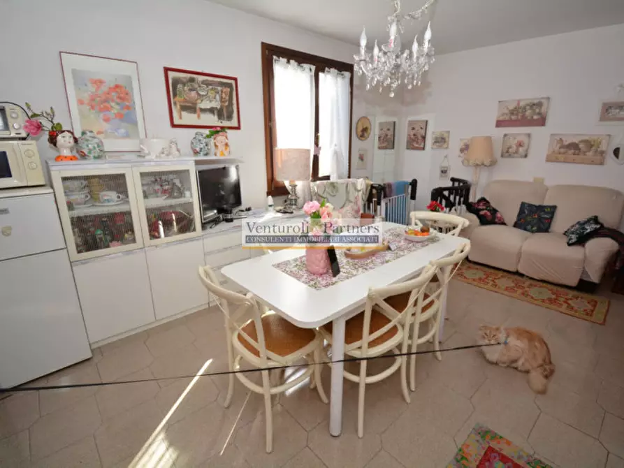 Immagine 4 di Appartamento in vendita  in Via Michelangelo a Desenzano Del Garda