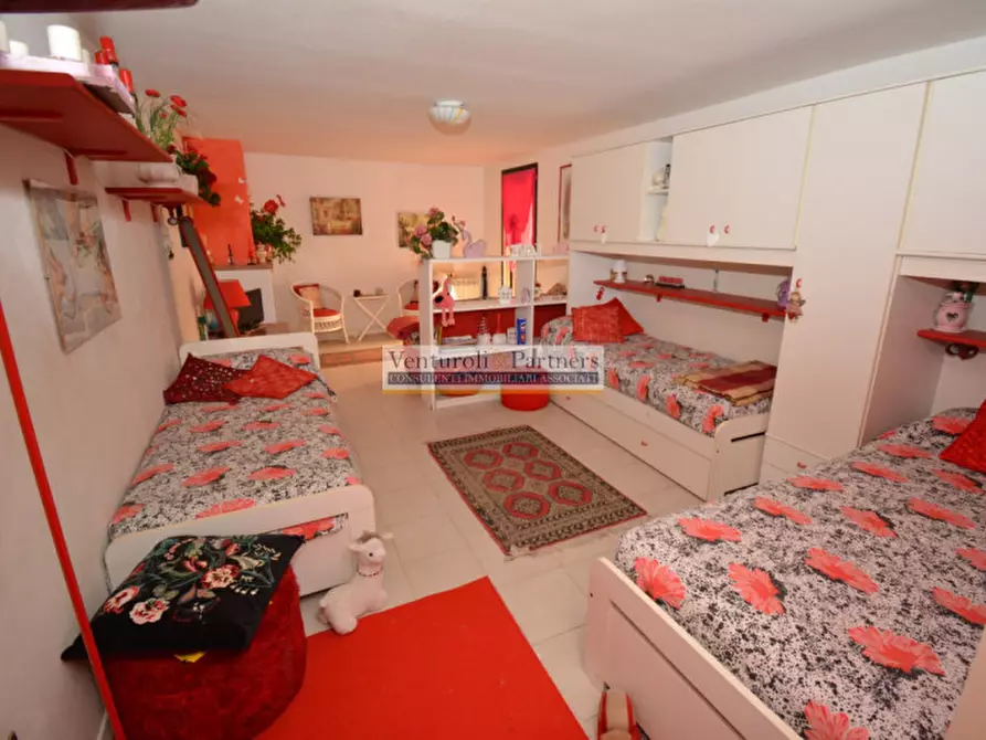 Immagine 6 di Appartamento in vendita  in Via Michelangelo a Desenzano Del Garda