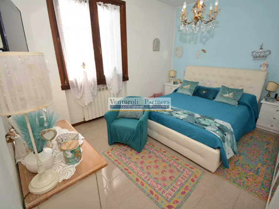 Immagine 14 di Appartamento in vendita  in Via Michelangelo a Desenzano Del Garda