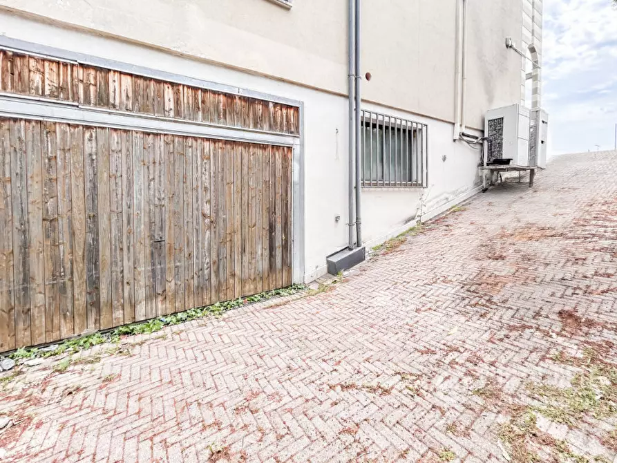 Immagine 35 di Appartamento in vendita  in Via Enrico Bernardi a Pescantina