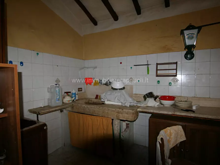 Immagine 6 di Rustico / casale in vendita  a Rapolano Terme
