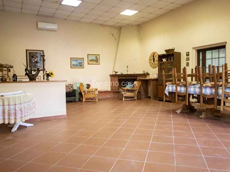 Immagine 3 di Casa indipendente in vendita  in Via del Molinaccio a Prato