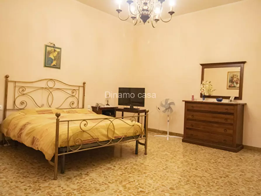 Immagine 5 di Casa indipendente in vendita  in Via del Molinaccio a Prato