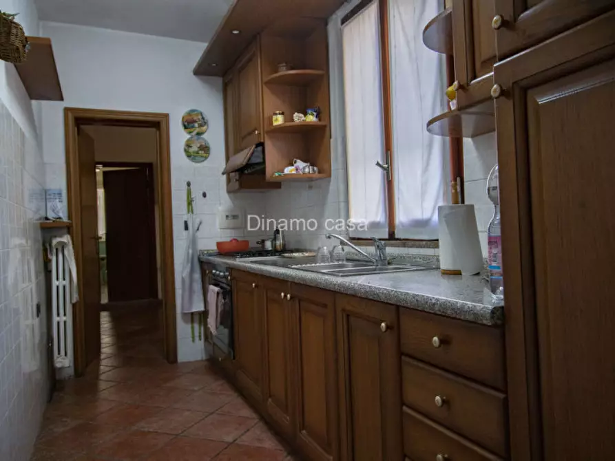 Immagine 10 di Casa indipendente in vendita  in Via del Molinaccio a Prato